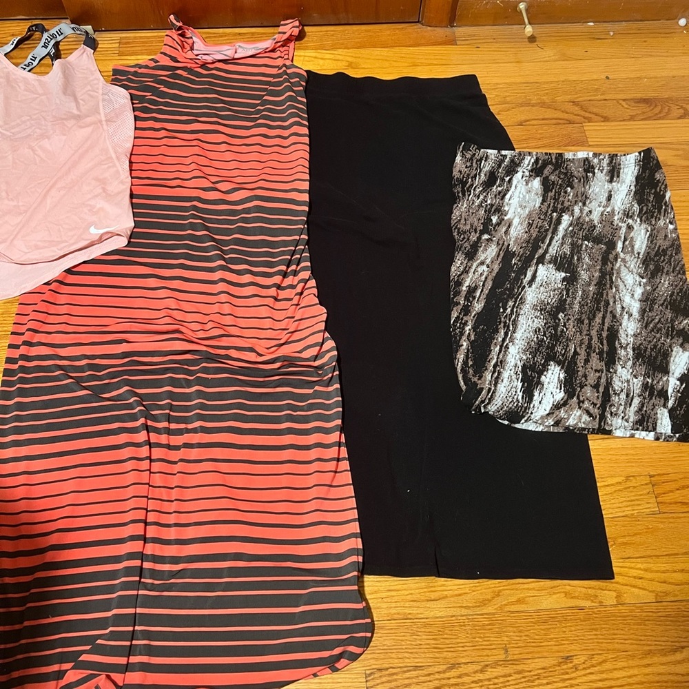 Woman size medium bundle - Picture 3 of 3